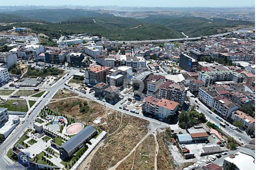 ARNAVUTKÖY MERKEZDE SATILIK EMSALSİZ ARSA