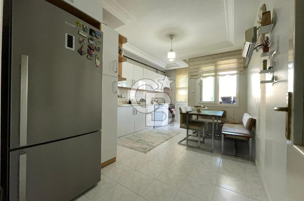 Huzurevleri Ali Öz Camii Yanı  3+1  175 m² SATILIK DAİRE