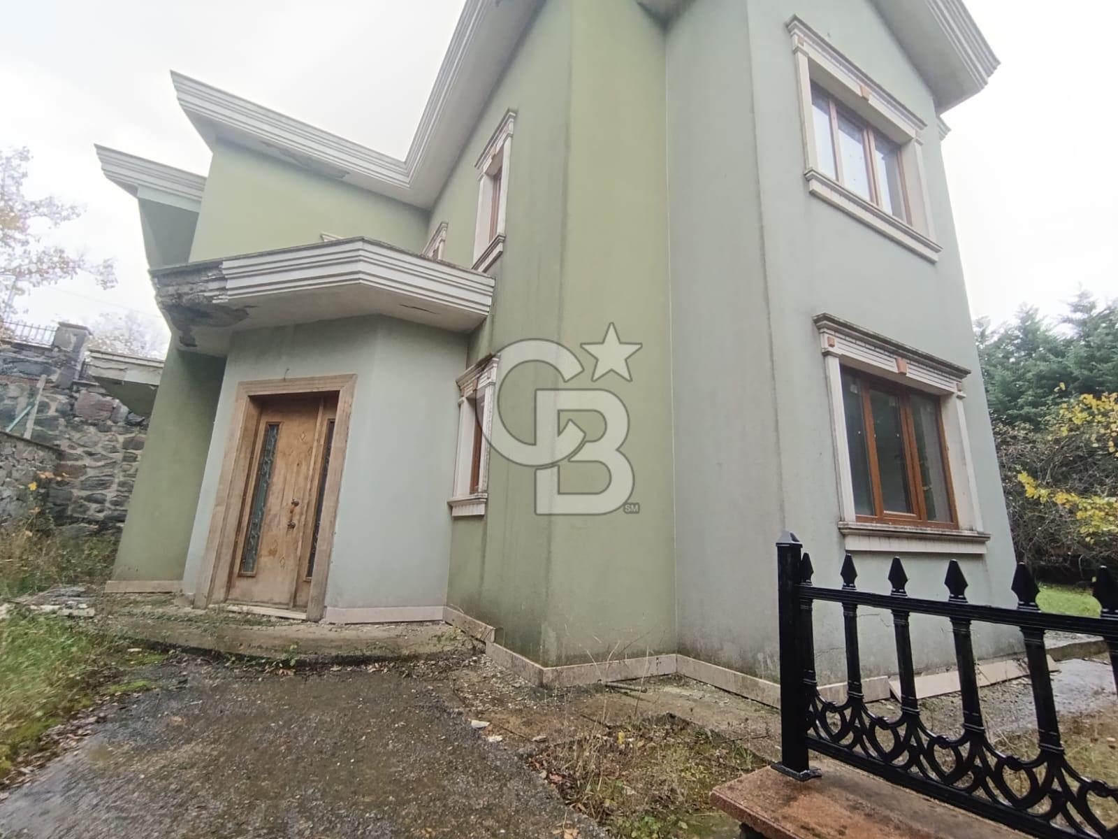 ARNAVUTKÖY TAŞOLUK KONAKLARI NA-TAMAM DUBLEX 590m² BAHÇELİ VİLLA