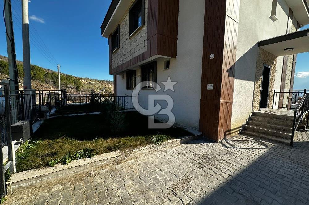 Manisa Üçpınarda Şehir Manzaralı Müstakil Havuzlu 4+2 İkiz Villa