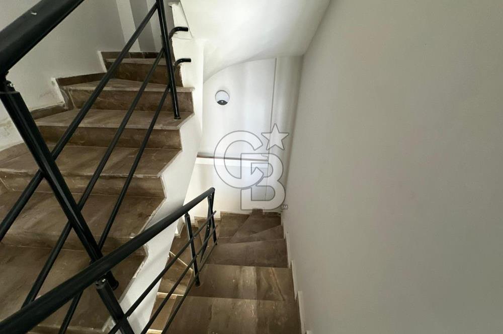 Manisa Üçpınarda Şehir Manzaralı Müstakil Havuzlu 4+2 İkiz Villa