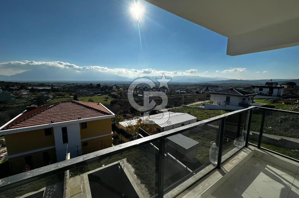 Manisa Üçpınarda Şehir Manzaralı Müstakil Havuzlu 4+2 İkiz Villa