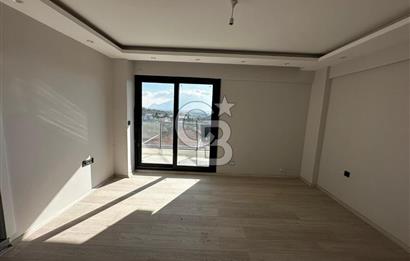 Manisa Üçpınarda Şehir Manzaralı Müstakil Havuzlu 4+2 İkiz Villa