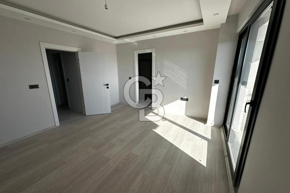 Manisa Üçpınarda Şehir Manzaralı Müstakil Havuzlu 4+2 İkiz Villa