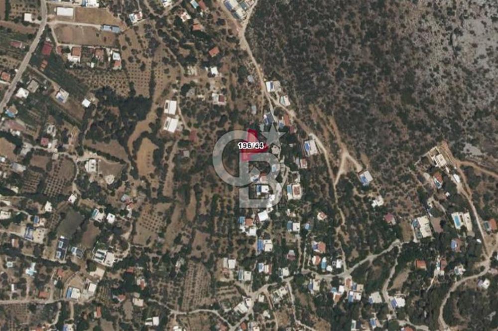 Antalya kaş üzümlü’de 693 m2 Bağ ve Sebze Bahçe