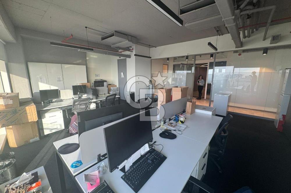 NEO'dan Acıbadem Akasya'da 100 m2'lik Hazır Ofis