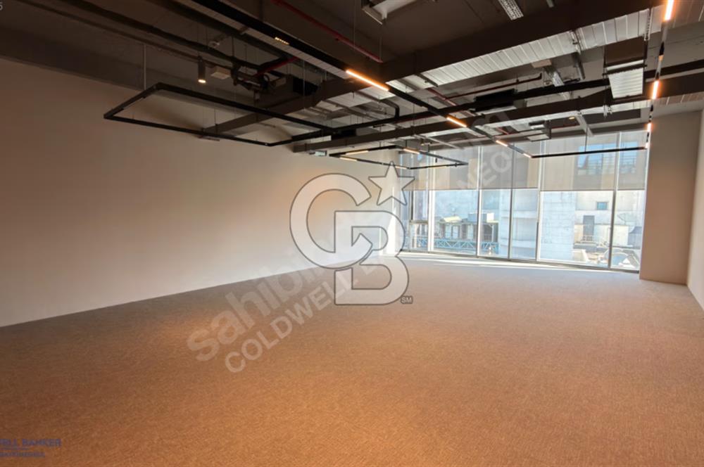 NEO'DAN METROCİTY'DE 100M2-200M2 ARASI DEKORASYONLU HAZIR OFİS