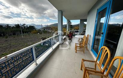 Tarla İçinde Meyve Bahçeli Müstakil Çiftlik Evi