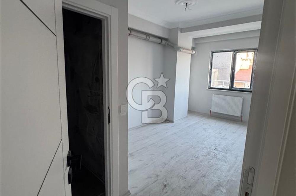 İstiklal Cad. Üzeri | Sıfır | 3+1 | Çift Banyolu | 160 m² Ortak Teras | Otoparklı