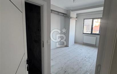 İstiklal Cad. Üzeri | Sıfır | 3+1 | Çift Banyolu | 160 m² Ortak Teras | Otoparklı