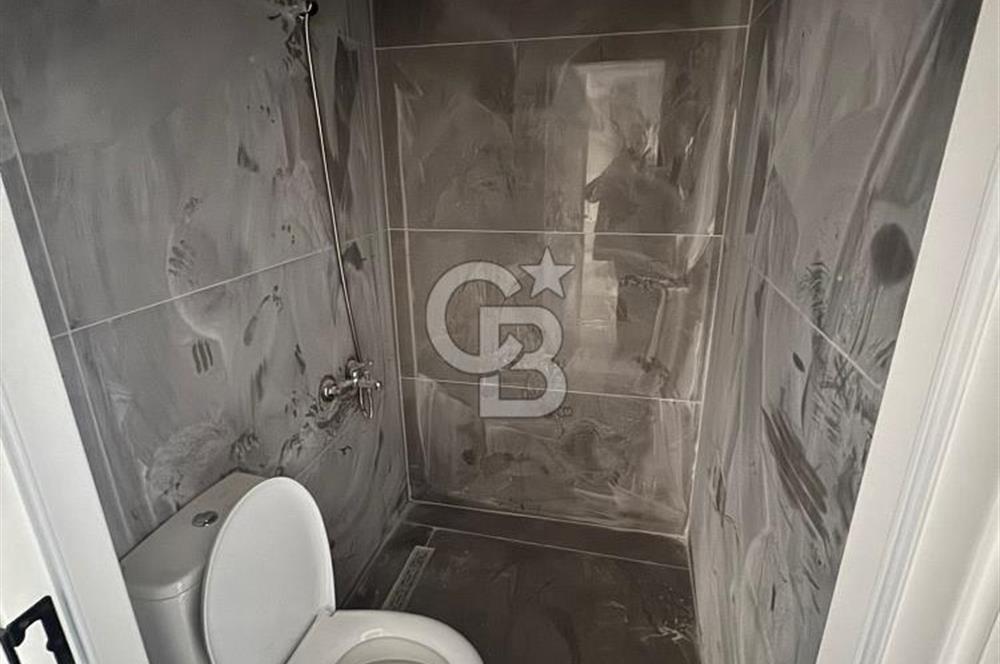 İstiklal Cad. Üzeri | Sıfır | 3+1 | Çift Banyolu | 160 m² Ortak Teras | Otoparklı