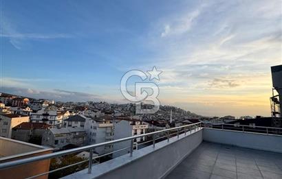 İstiklal Cad. Üzeri | Sıfır | 3+1 | Çift Banyolu | 160 m² Ortak Teras | Otoparklı