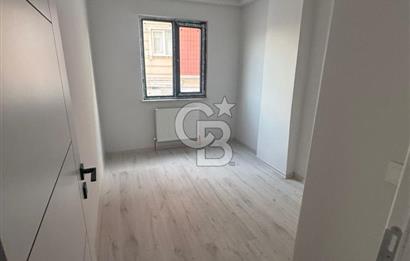 İstiklal Cad. Üzeri | Sıfır | 3+1 | Çift Banyolu | 160 m² Ortak Teras | Otoparklı