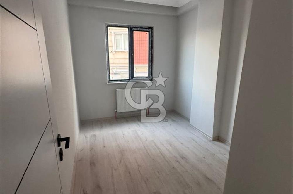 İstiklal Cad. Üzeri | Sıfır | 3+1 | Çift Banyolu | 160 m² Ortak Teras | Otoparklı