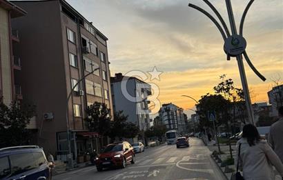İstiklal Cad. Üzeri | Sıfır | 3+1 | Çift Banyolu | 160 m² Ortak Teras | Otoparklı