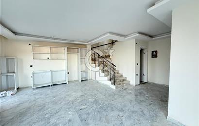 DİKİLİ ÇANDARLI'DA DENİZ MANZARALI MÜSTAKİL HAVUZLU TRİPLEKS VİLLA 