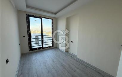 DİKİLİ ÇANDARLI'DA DENİZ MANZARALI MÜSTAKİL HAVUZLU TRİPLEKS VİLLA 