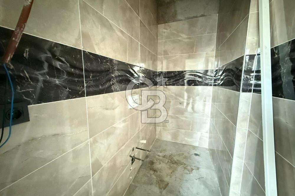 DİKİLİ ÇANDARLI'DA DENİZ MANZARALI MÜSTAKİL HAVUZLU TRİPLEKS VİLLA 