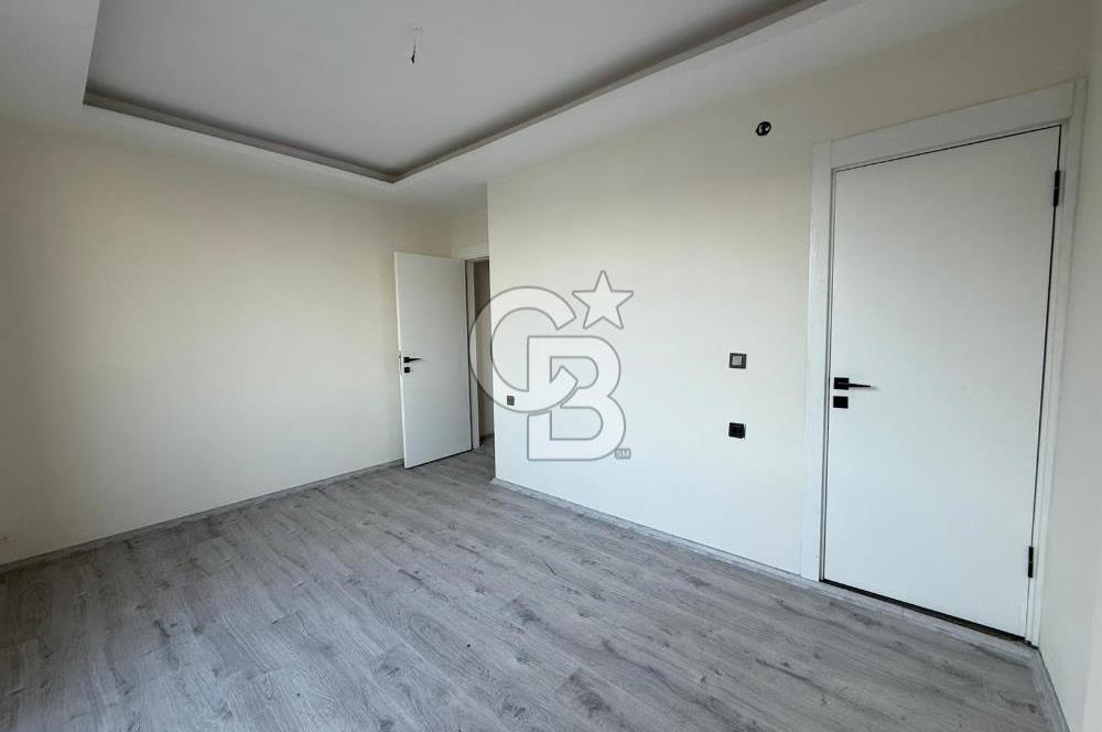 DİKİLİ ÇANDARLI'DA DENİZ MANZARALI MÜSTAKİL HAVUZLU TRİPLEKS VİLLA 