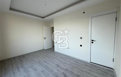 DİKİLİ ÇANDARLI'DA DENİZ MANZARALI MÜSTAKİL HAVUZLU TRİPLEKS VİLLA 