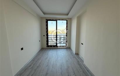 DİKİLİ ÇANDARLI'DA DENİZ MANZARALI MÜSTAKİL HAVUZLU TRİPLEKS VİLLA 