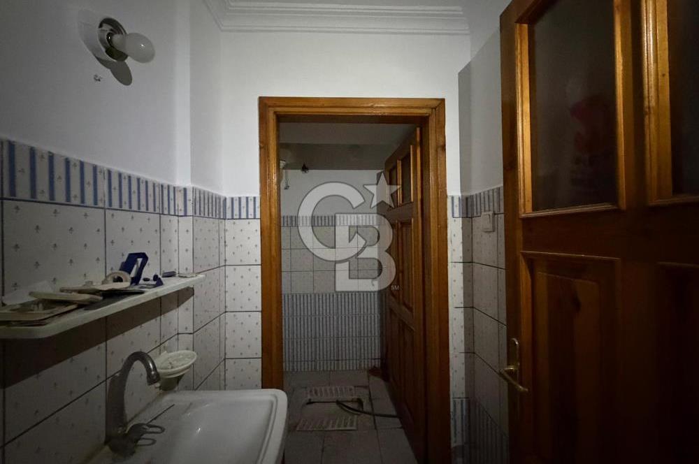 AYVALIK PAZAR YERİ YAKINI 2+1 BAHÇE KULLANIMLI SATILIK DAİRE