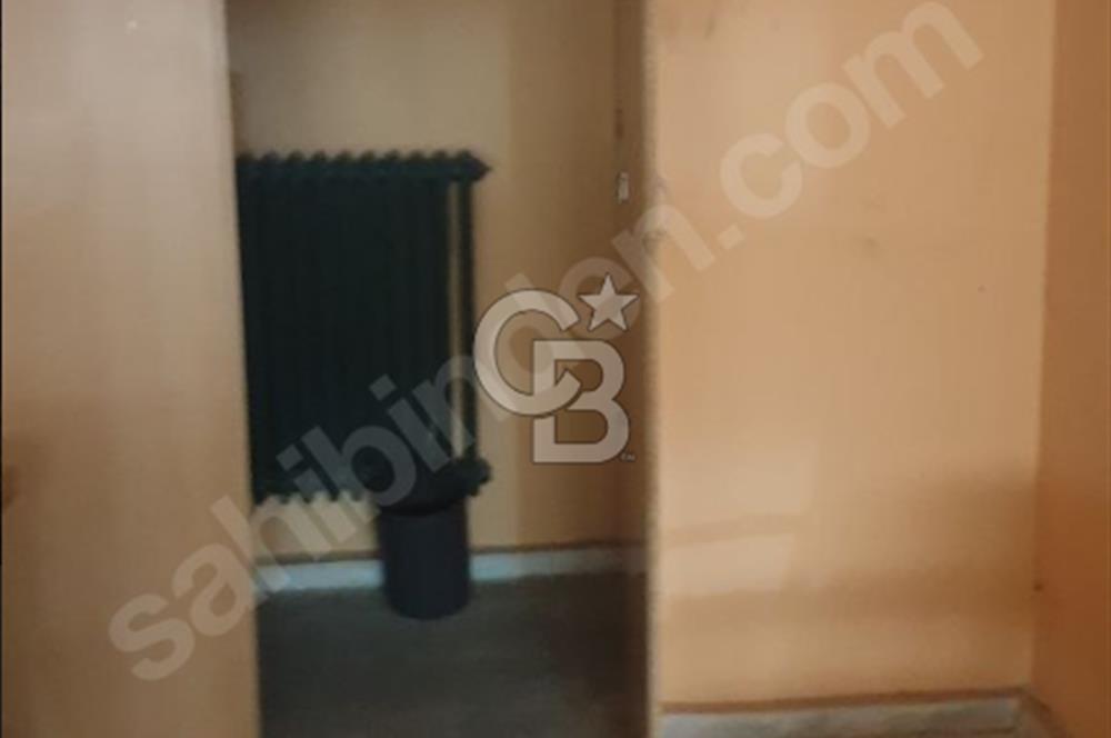 YEDPA C CADDESİ ÜZERİNDE 25 M2 CAMLI ÜST KAT DÜKKAN&OFİS