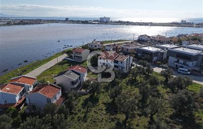 Ayvalık Sarımsaklı Küçükköyde Satılık Villa 