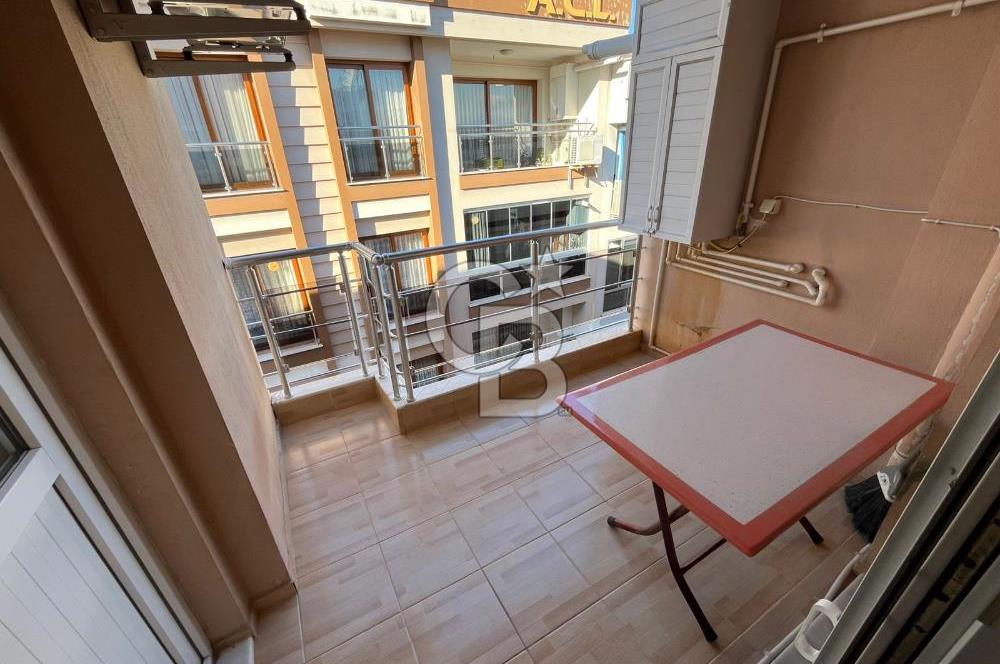 İzmir Karabağlar Refet Bele Mahallesi 3+1 Geniş Satılık Daire