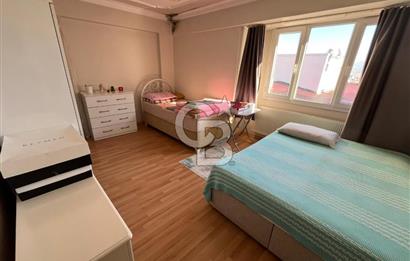 İzmir Karabağlar Refet Bele Mahallesi 3+1 Geniş Satılık Daire