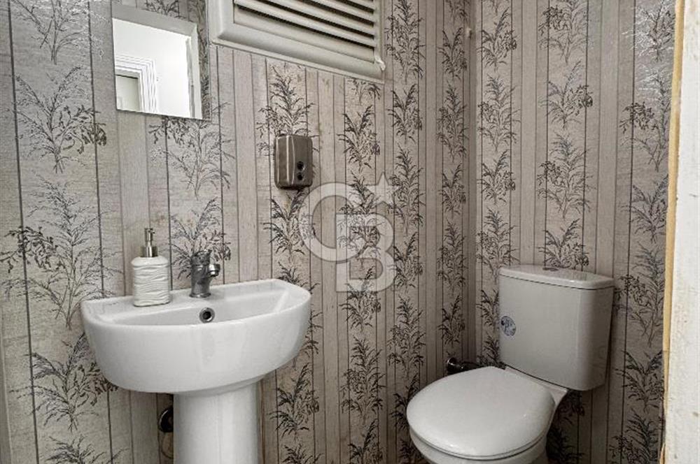 NARLIDERE MİTHATPAŞA CADDESİ ÜZERİNDE İŞ YERİNE UYGUN GİRİŞ KAT