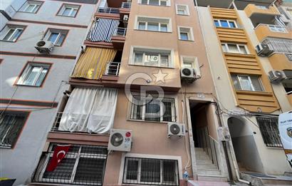İzmir Karabağlar Refet Bele Mahallesi 3+1 Geniş Satılık Daire