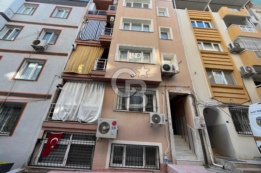 İzmir Karabağlar Refet Bele Mahallesi 3+1 Geniş Satılık Daire
