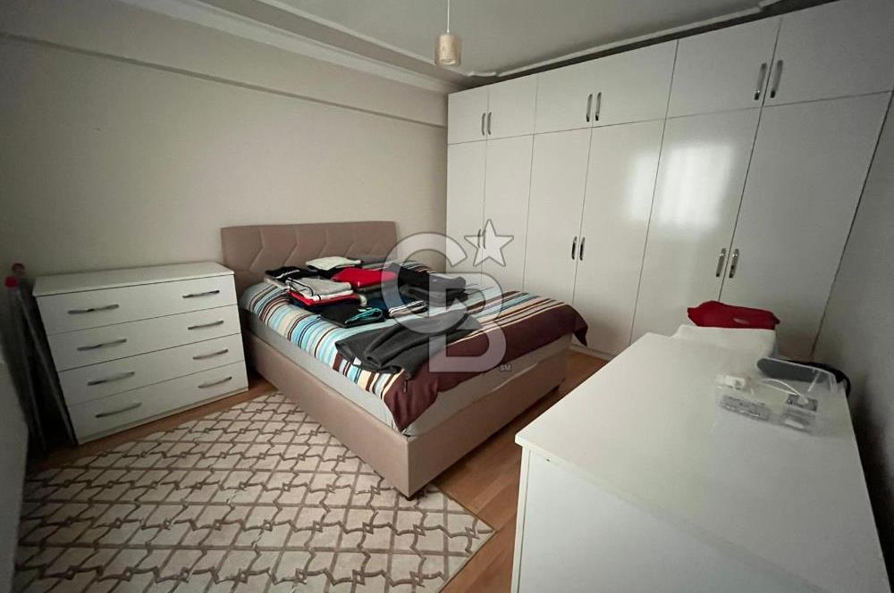 İzmir Karabağlar Refet Bele Mahallesi 3+1 Geniş Satılık Daire