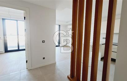 Manisa Meydan Sitesi Havuz Cephe 2+1 Açık Mutfak Satılık Daire