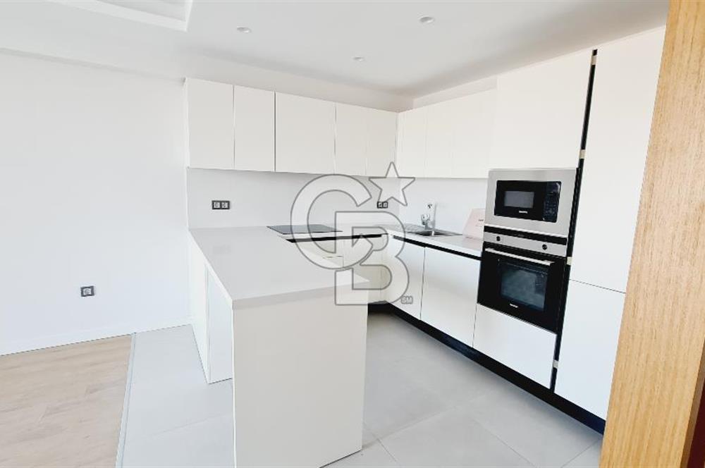 Manisa Meydan Sitesi Havuz Cephe 2+1 Açık Mutfak Satılık Daire