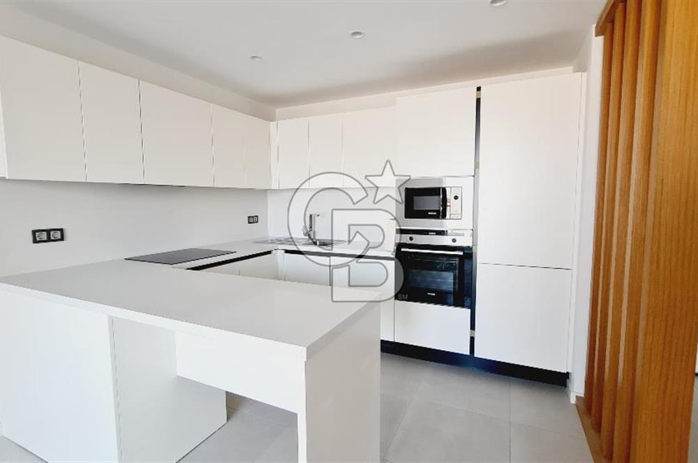 Manisa Meydan Sitesi Havuz Cephe 2+1 Açık Mutfak Satılık Daire