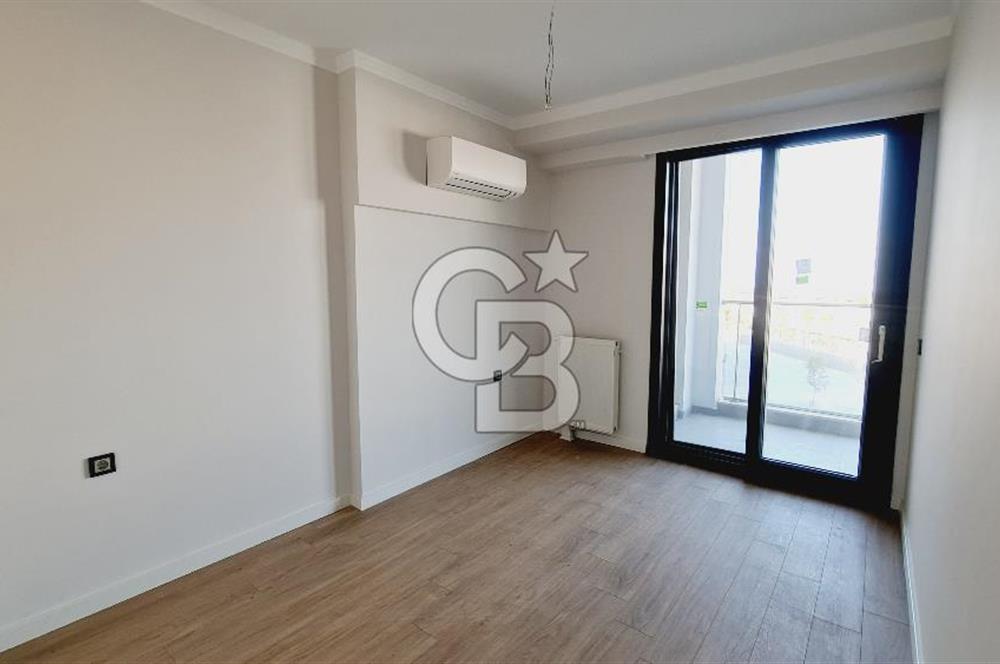 Manisa Meydan Sitesi Havuz Cephe 2+1 Açık Mutfak Satılık Daire