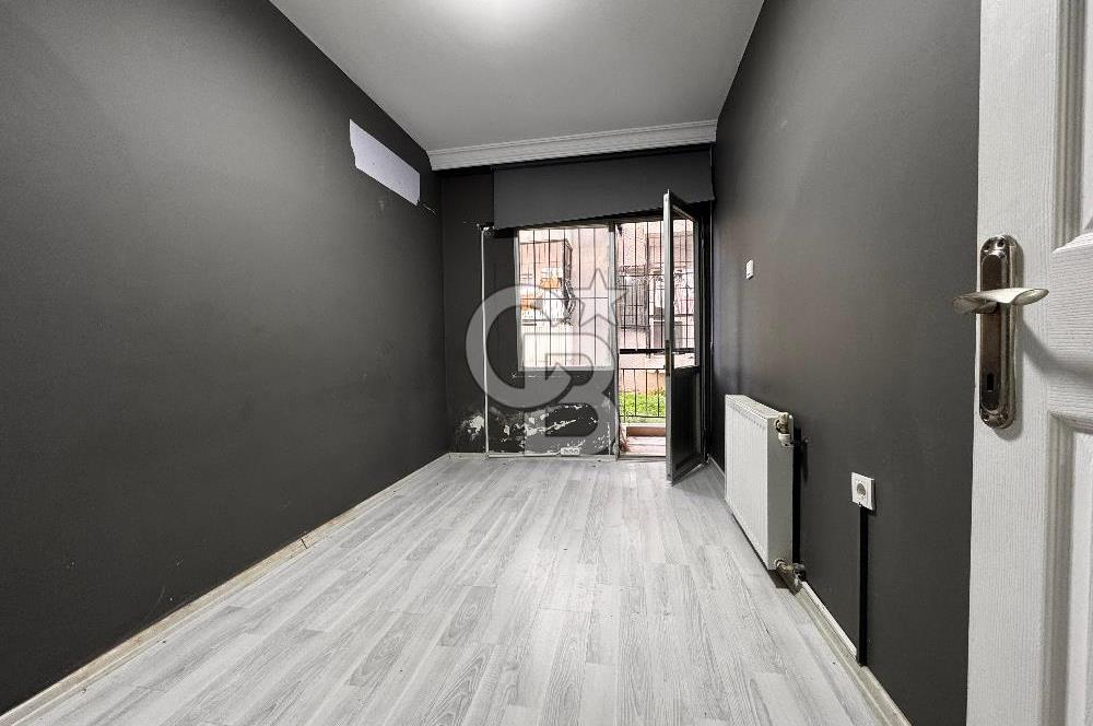 NARLIDERE MİTHATPAŞA CADDESİ ÜZERİNDE İŞ YERİNE UYGUN GİRİŞ KAT