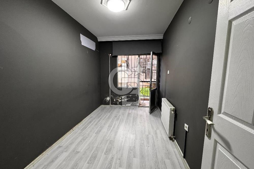 NARLIDERE MİTHATPAŞA CADDESİ ÜZERİNDE İŞ YERİNE UYGUN GİRİŞ KAT