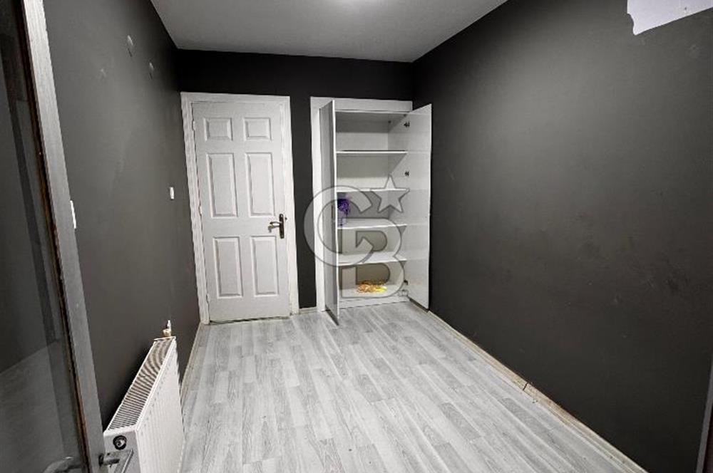 NARLIDERE MİTHATPAŞA CADDESİ ÜZERİNDE İŞ YERİNE UYGUN GİRİŞ KAT