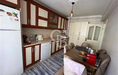 İzmir Karabağlar Refet Bele Mahallesi 3+1 Geniş Satılık Daire