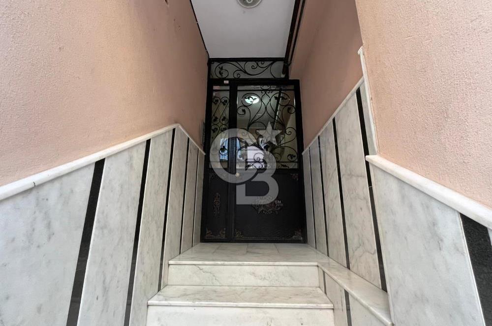 İzmir Karabağlar Refet Bele Mahallesi 3+1 Geniş Satılık Daire