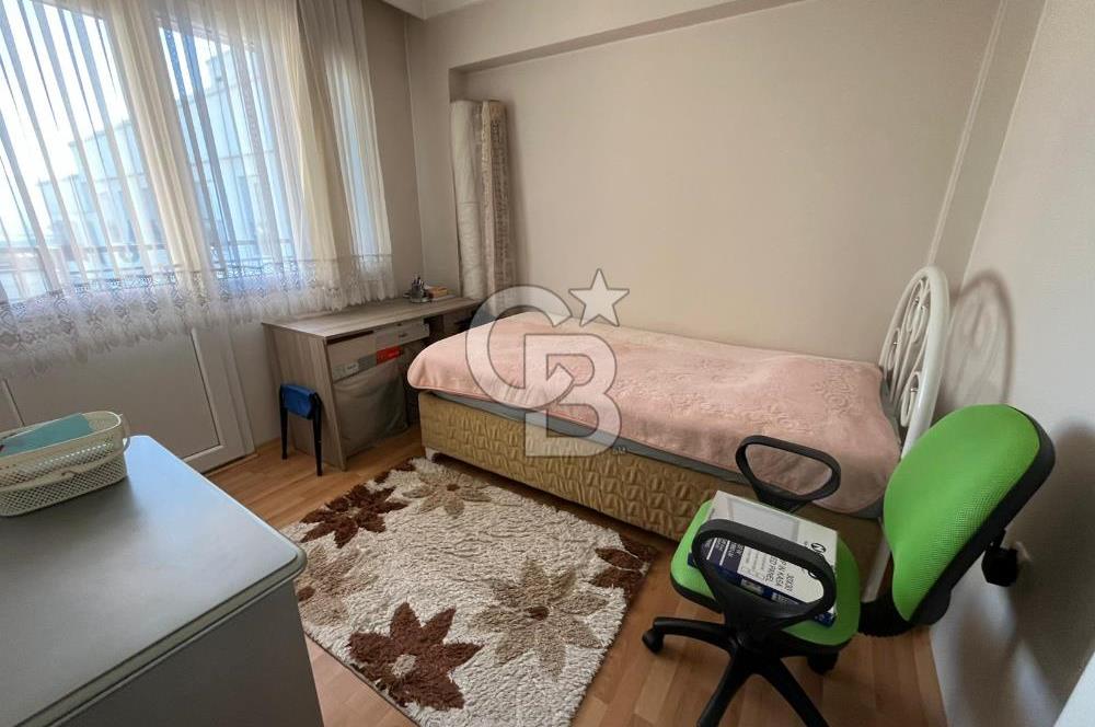 İzmir Karabağlar Refet Bele Mahallesi 3+1 Geniş Satılık Daire