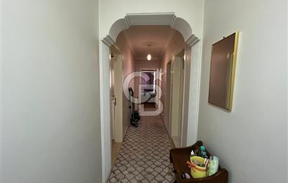 İzmir Karabağlar Refet Bele Mahallesi 3+1 Geniş Satılık Daire