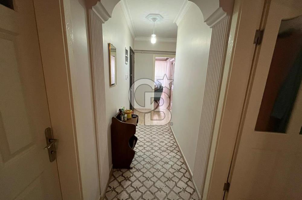 İzmir Karabağlar Refet Bele Mahallesi 3+1 Geniş Satılık Daire