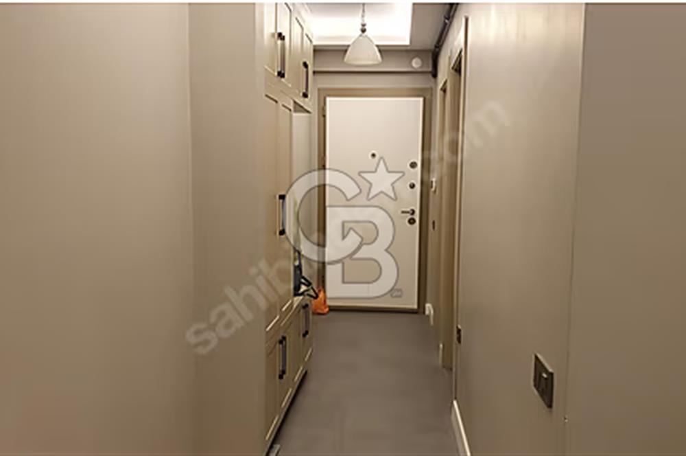 İncek mahallesinde full mobilyalı merkezi konumda 1+1 daire