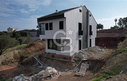 ÇANDARLI MERKEZE DENİZE YAKIN SIFIR 3+1 DUBLEKS VİLLA