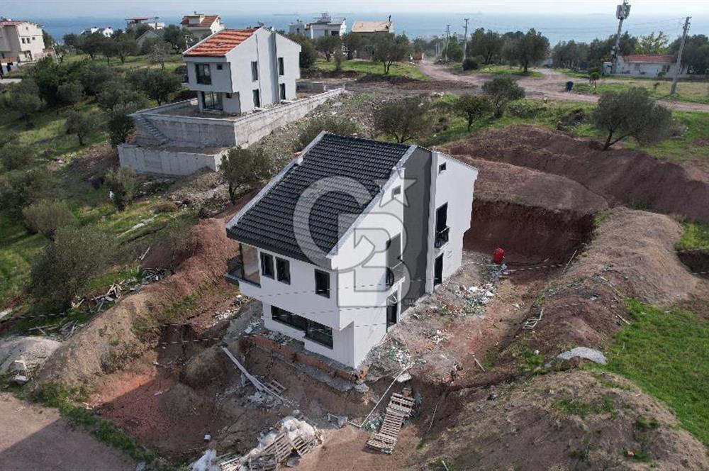 ÇANDARLI MERKEZE DENİZE YAKIN SIFIR 3+1 DUBLEKS VİLLA