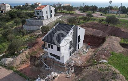 ÇANDARLI MERKEZE DENİZE YAKIN SIFIR 3+1 DUBLEKS VİLLA